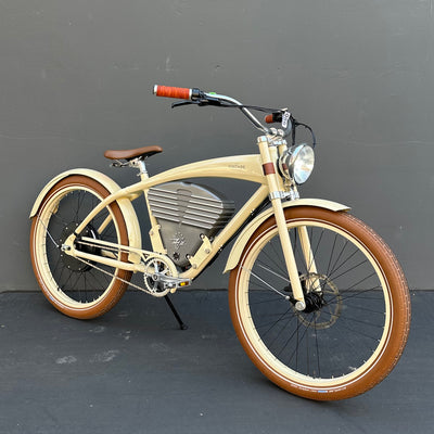 2024 48v Tracker Classic Creme (0082)